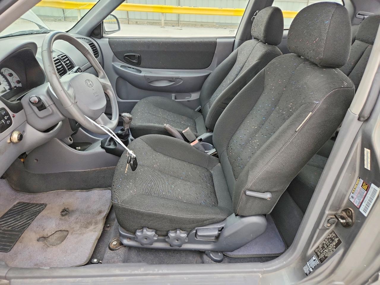 2005 HYUNDAI ACCENT