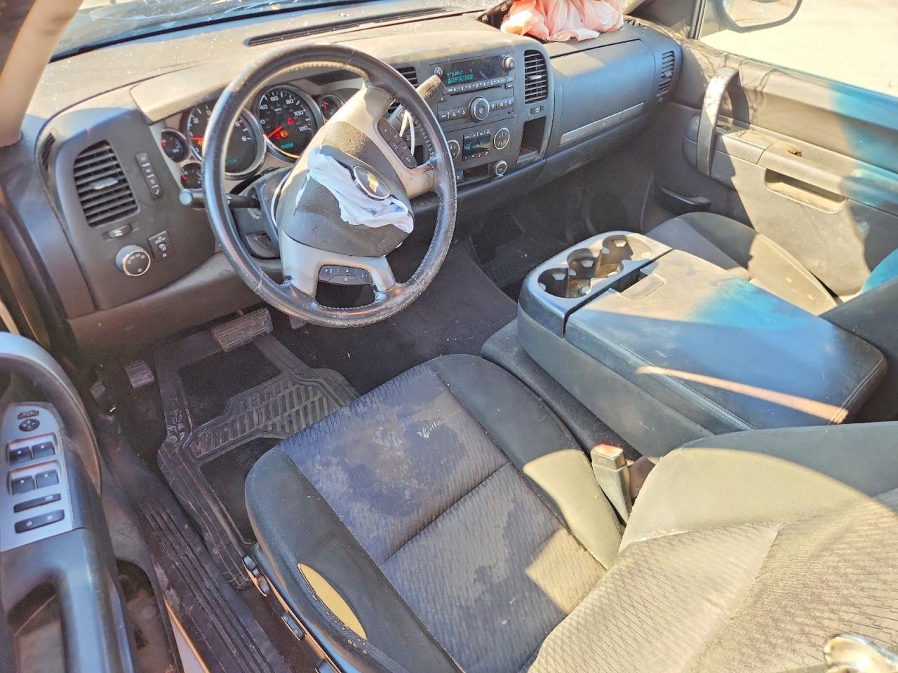 2011 CHEVROLET SILVERADO