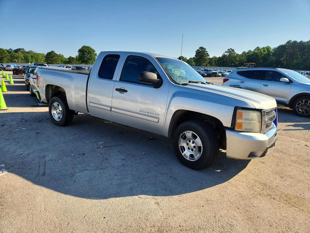 2011 CHEVROLET SILVERADO