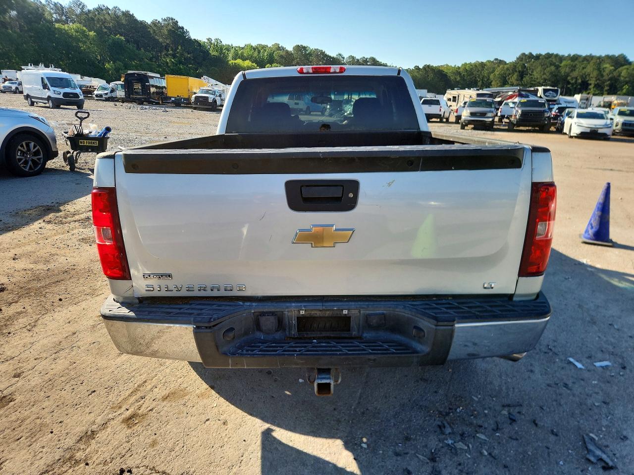 2011 CHEVROLET SILVERADO