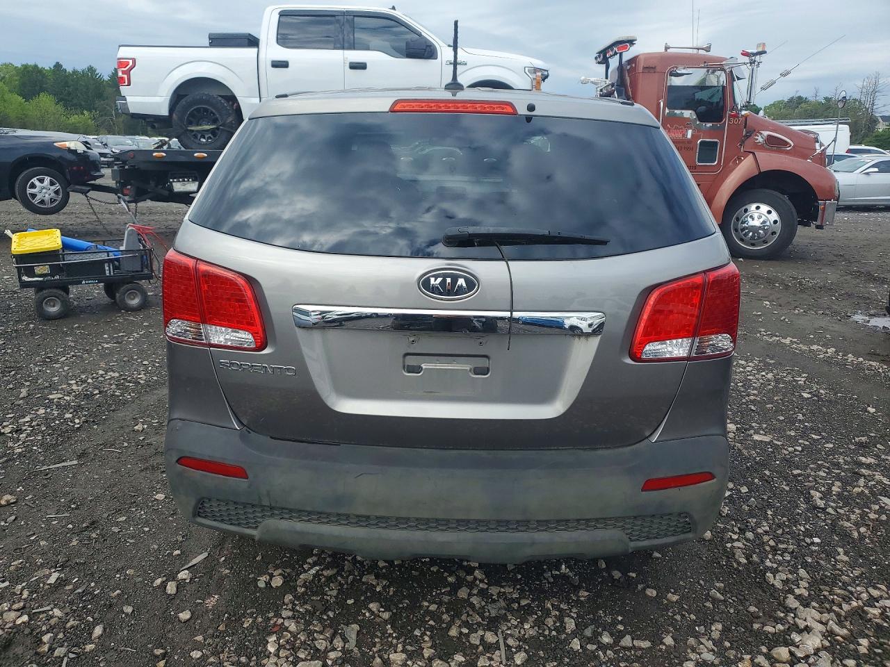 2011 KIA SORENTO