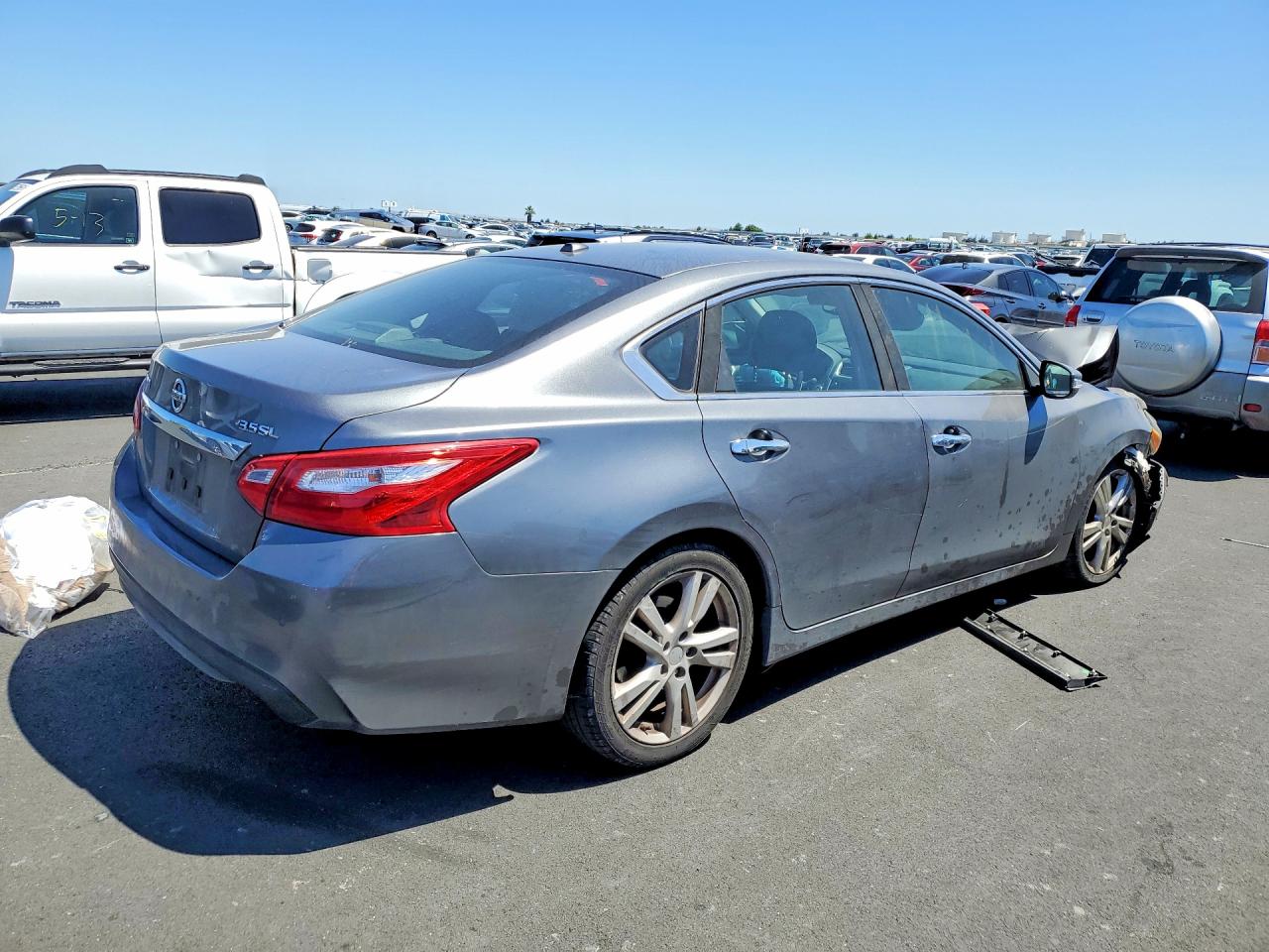 2017 NISSAN ALTIMA