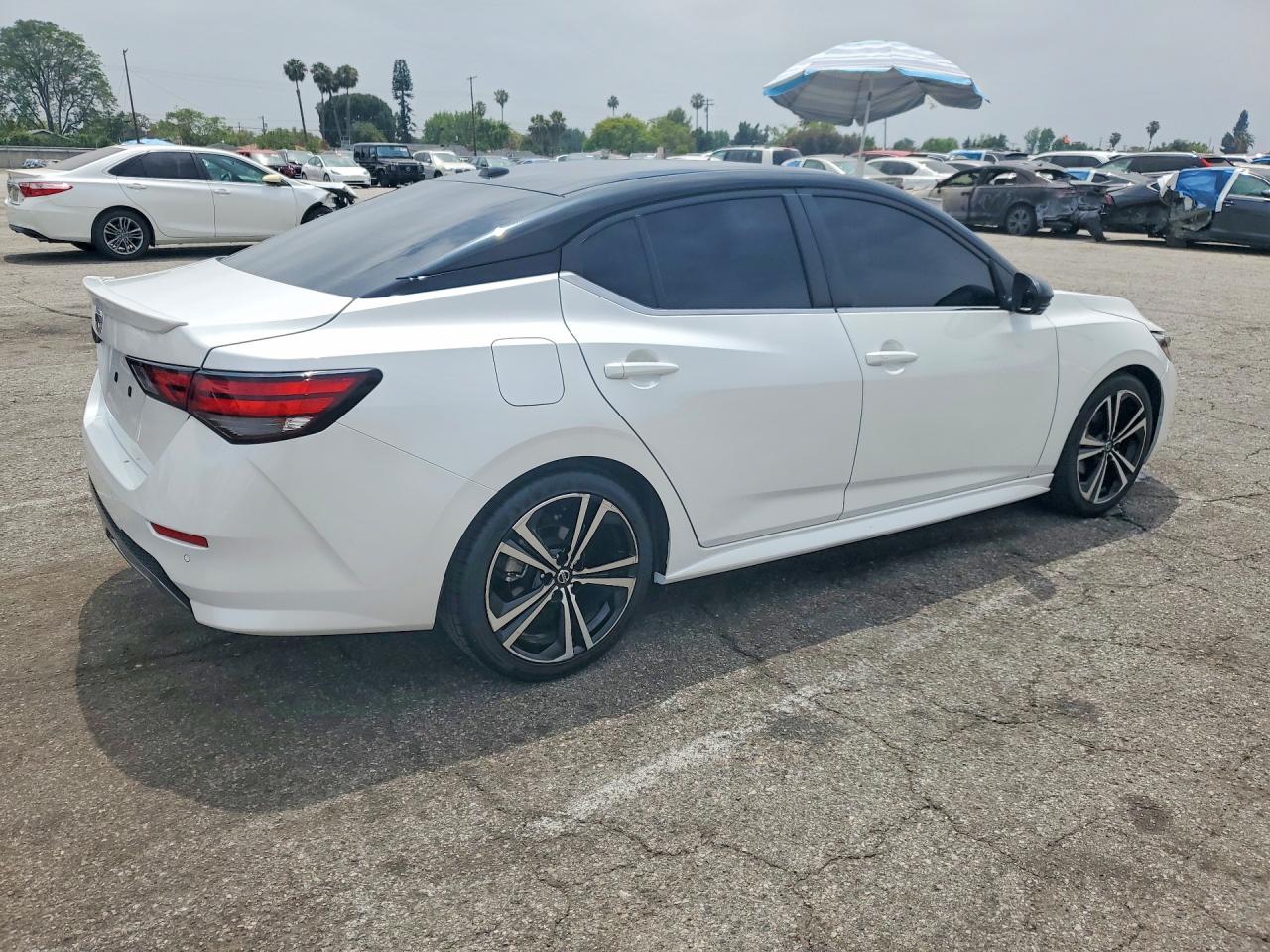 2022 NISSAN SENTRA