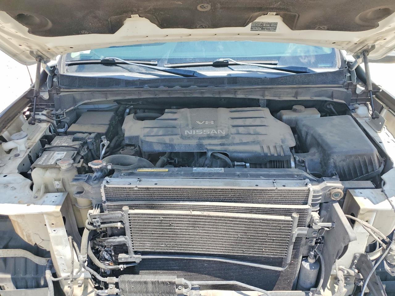 2017 NISSAN TITAN