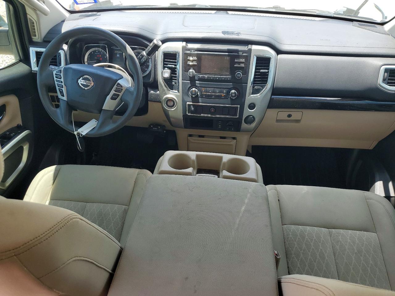 2017 NISSAN TITAN
