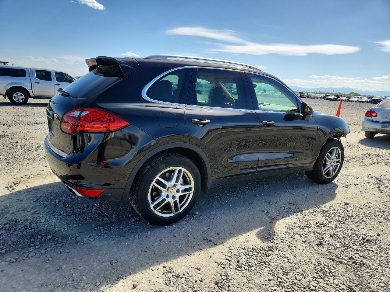 2012 PORSCHE CAYENNE