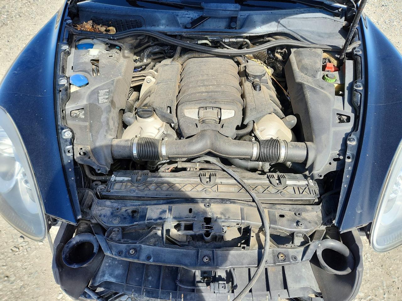 2012 PORSCHE CAYENNE
