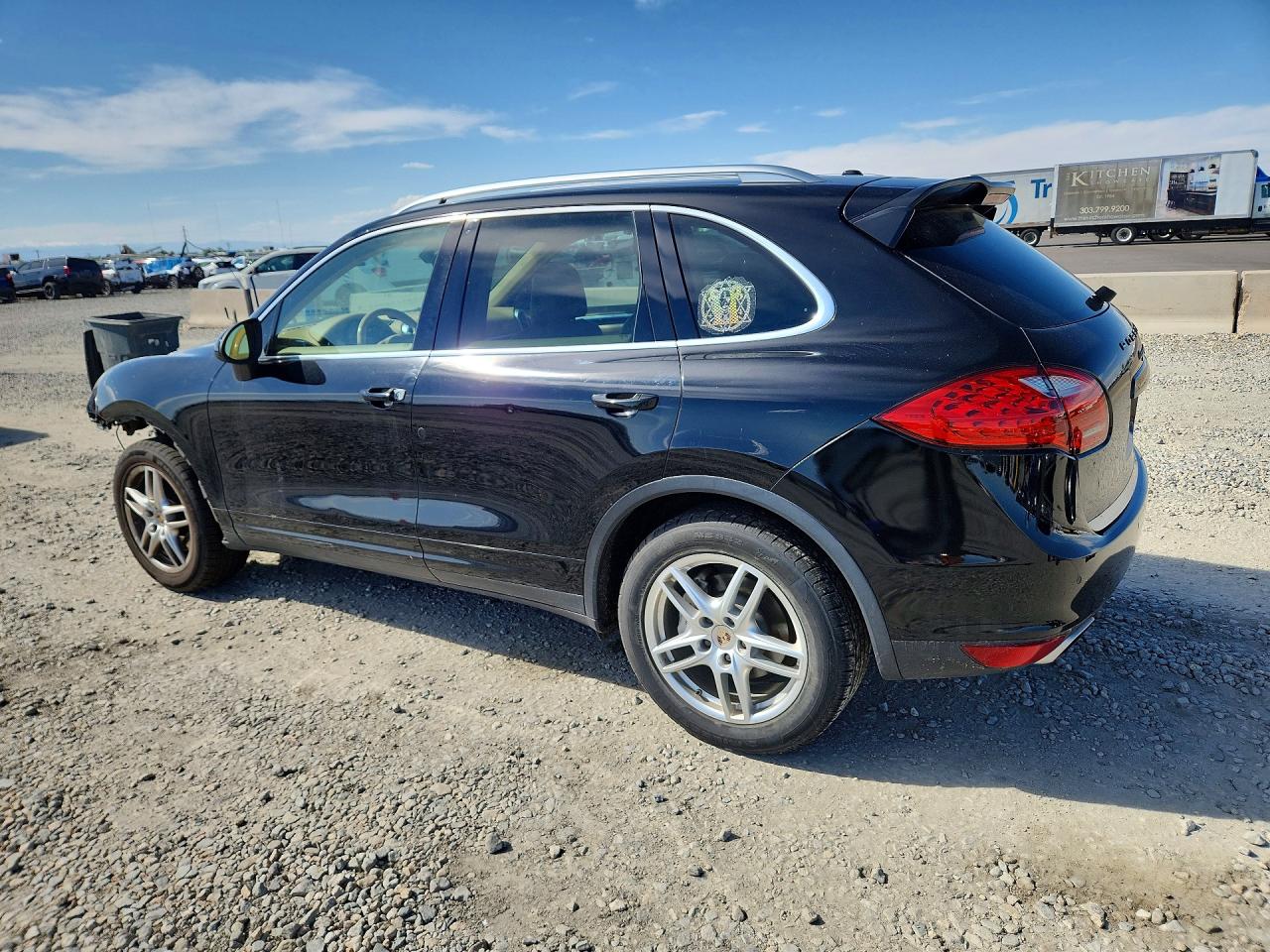 2012 PORSCHE CAYENNE