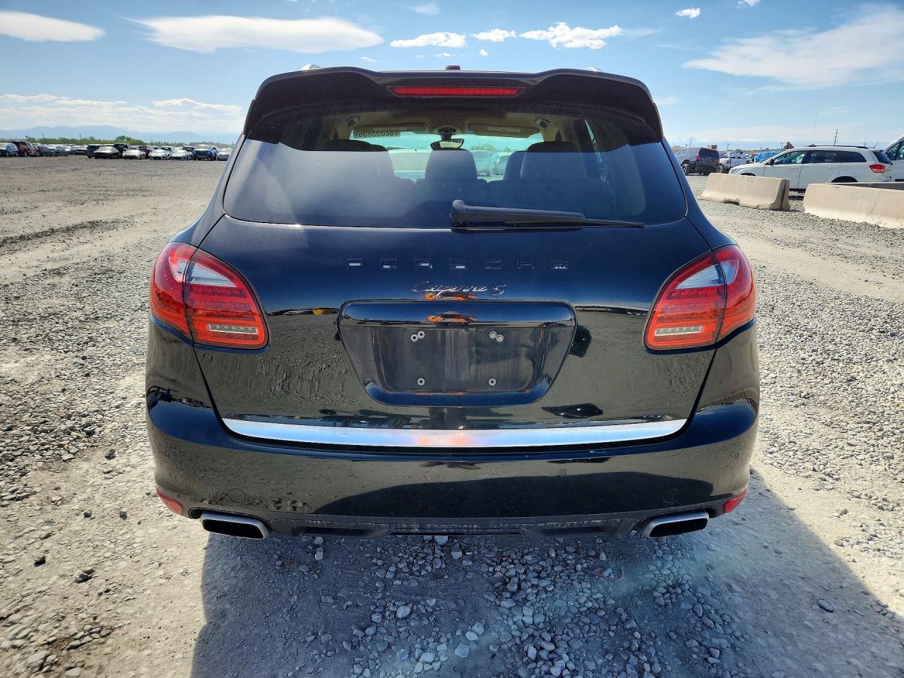 2012 PORSCHE CAYENNE
