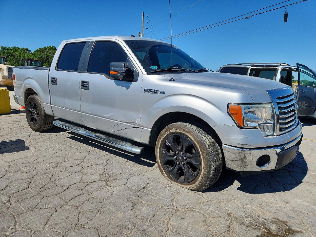 2011 FORD F150