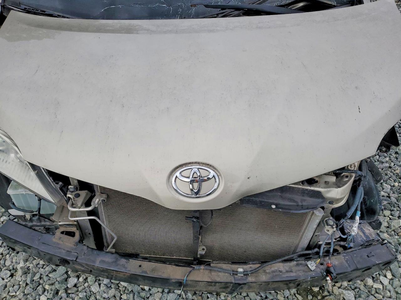 2016 TOYOTA SIENNA