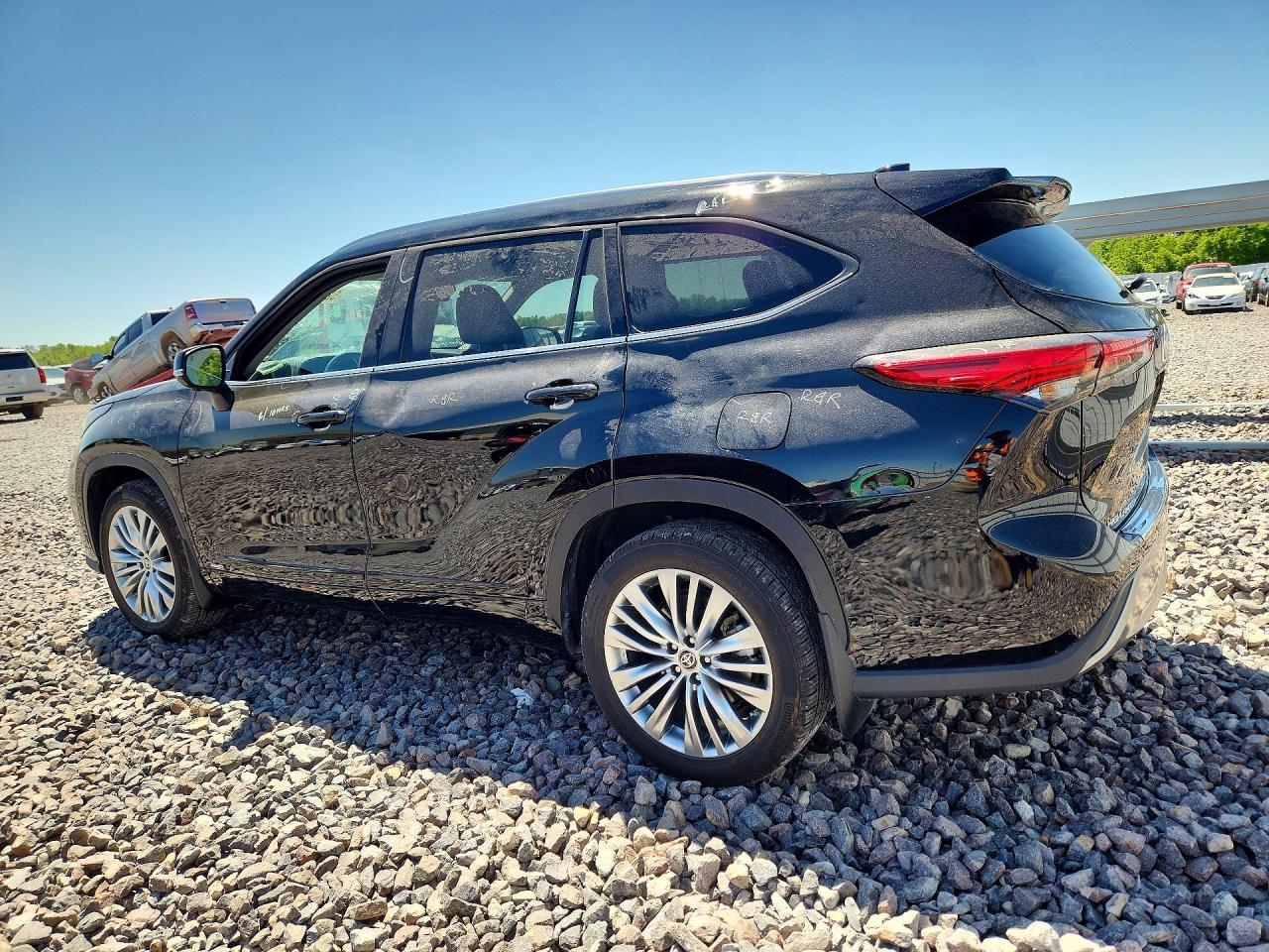 2023 TOYOTA HIGHLANDER