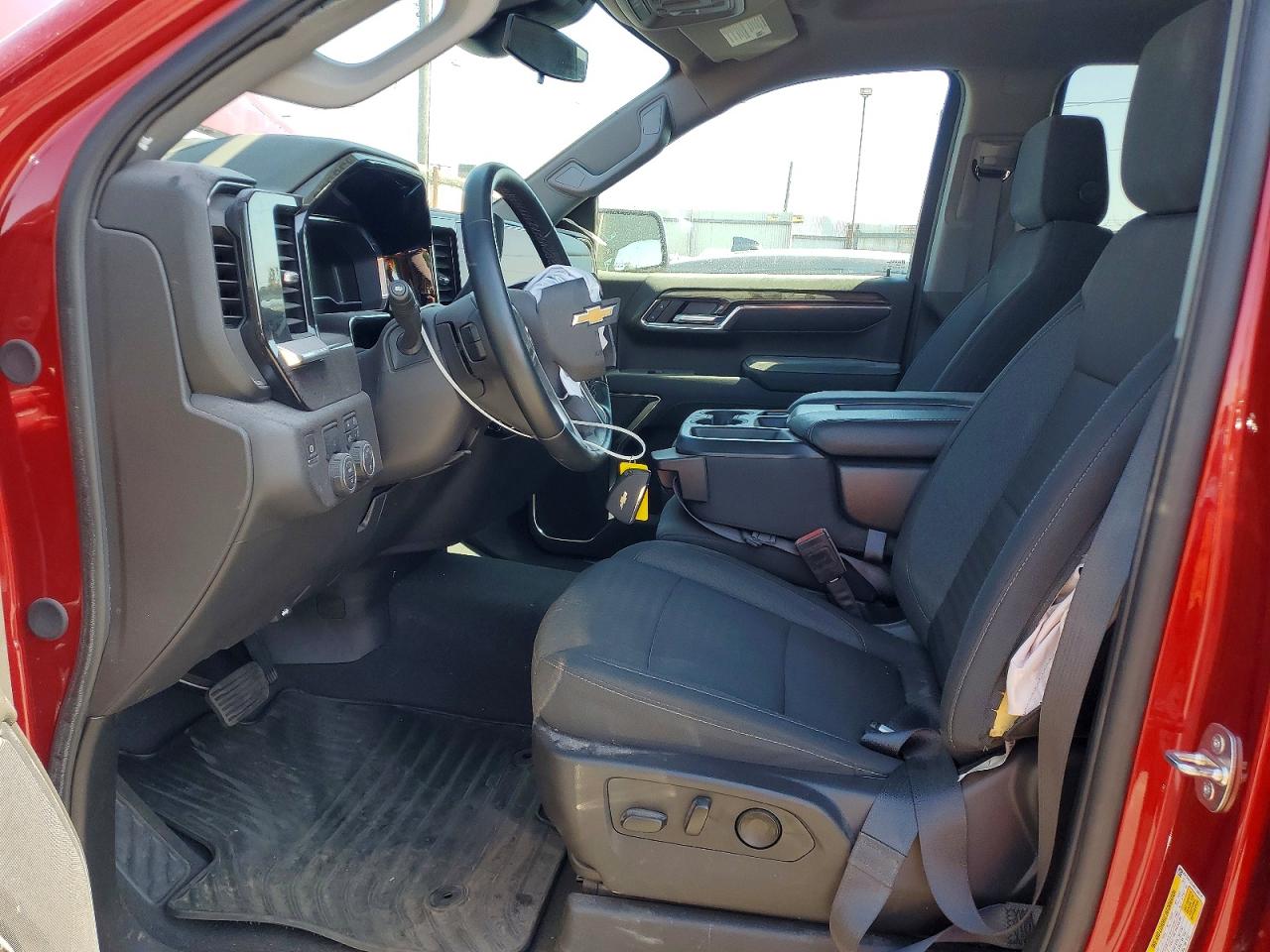2024 CHEVROLET SILVERADO