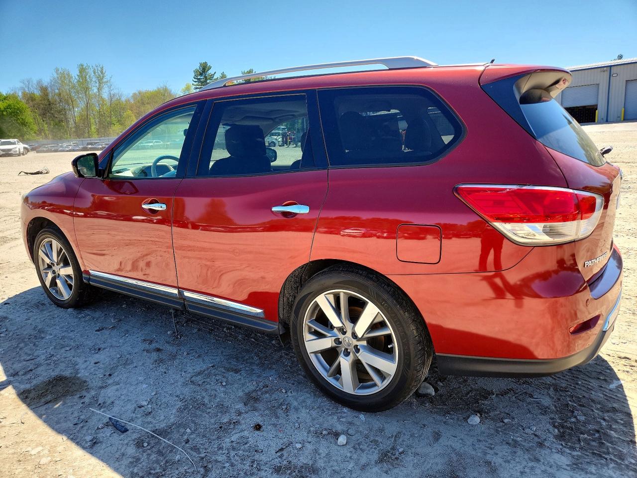 2014 NISSAN PATHFINDER