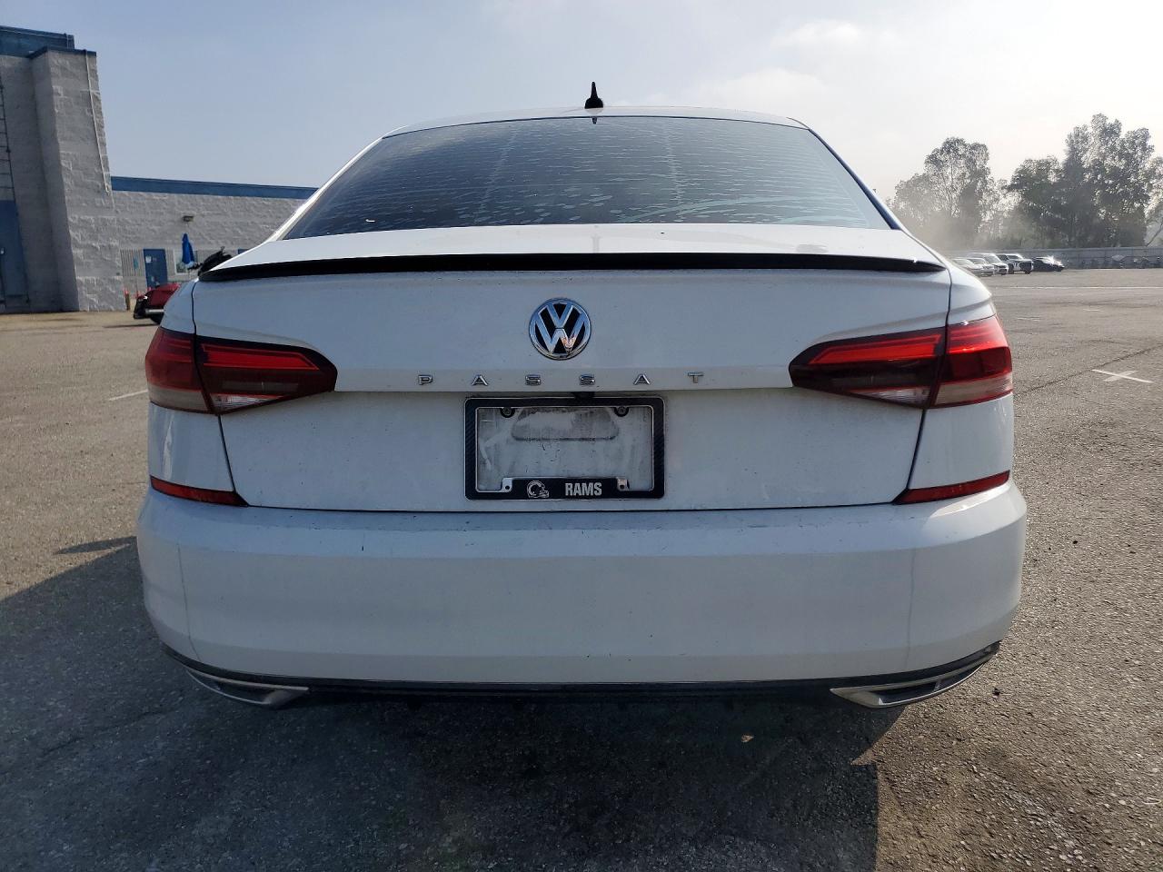 2020 VOLKSWAGEN PASSAT