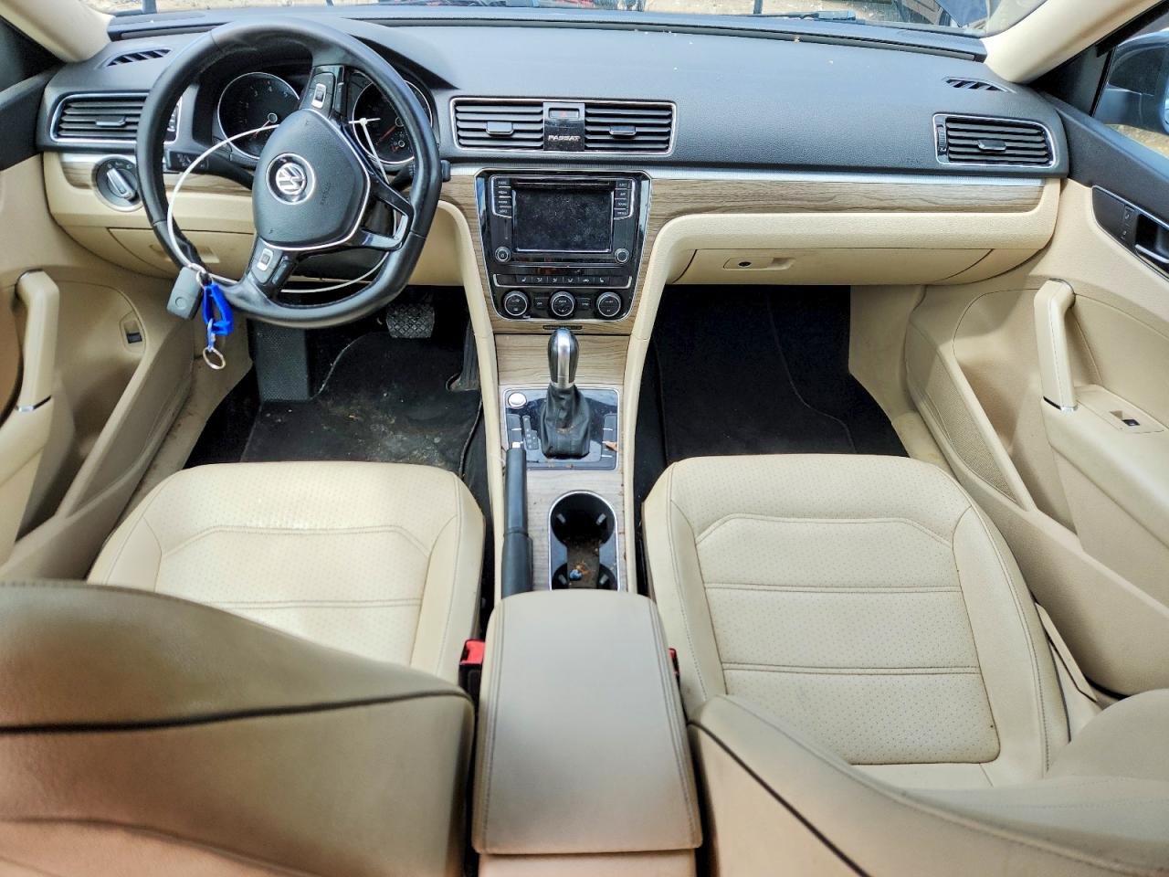 2018 VOLKSWAGEN PASSAT