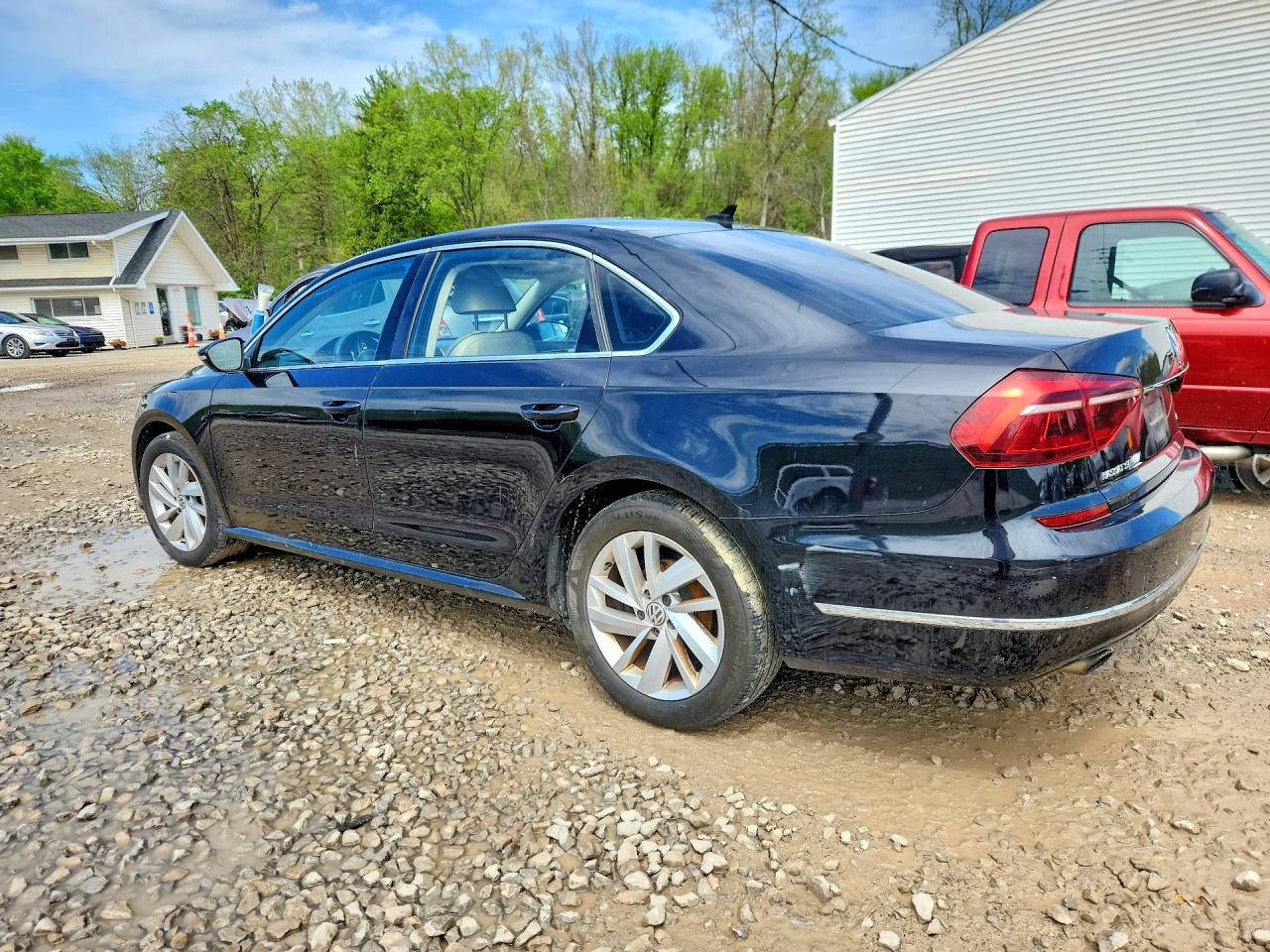 2018 VOLKSWAGEN PASSAT