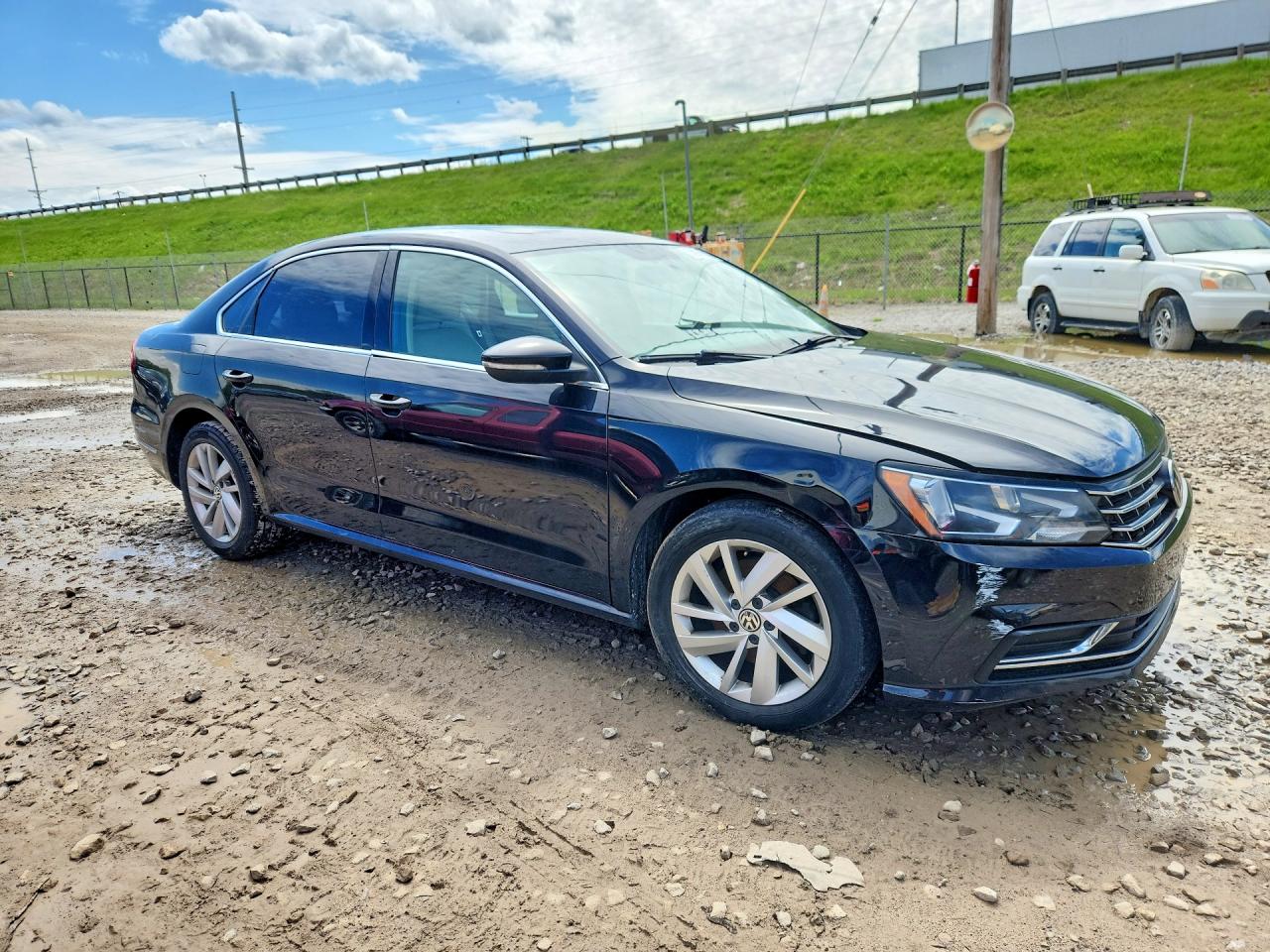 2018 VOLKSWAGEN PASSAT