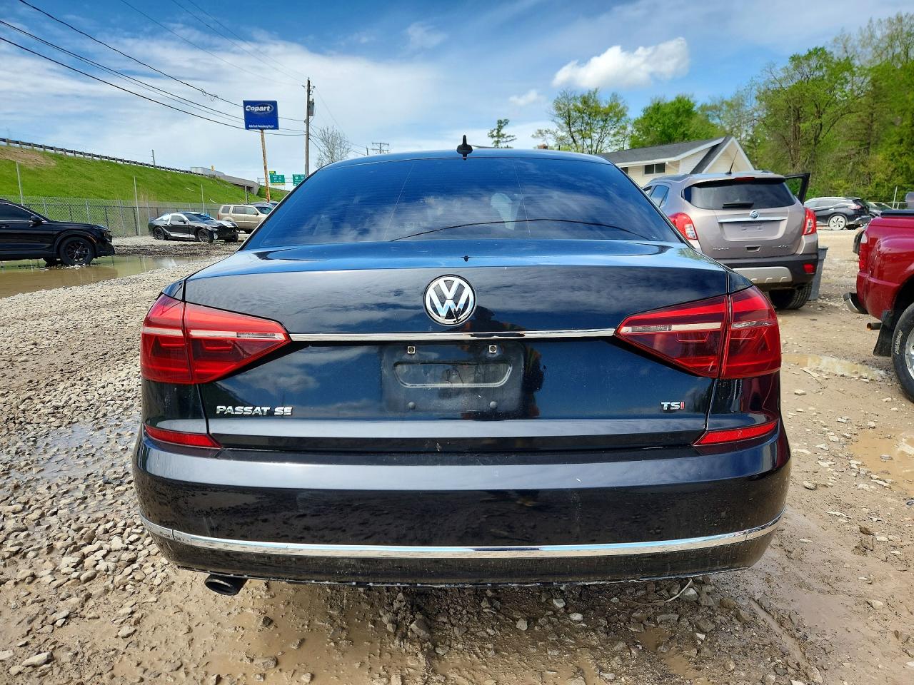2018 VOLKSWAGEN PASSAT