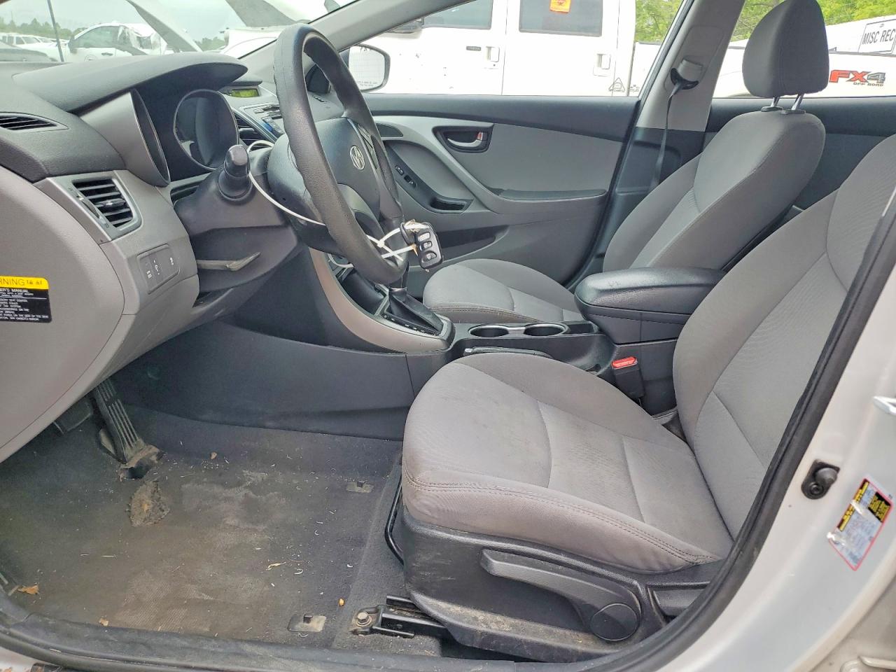 2016 HYUNDAI ELANTRA