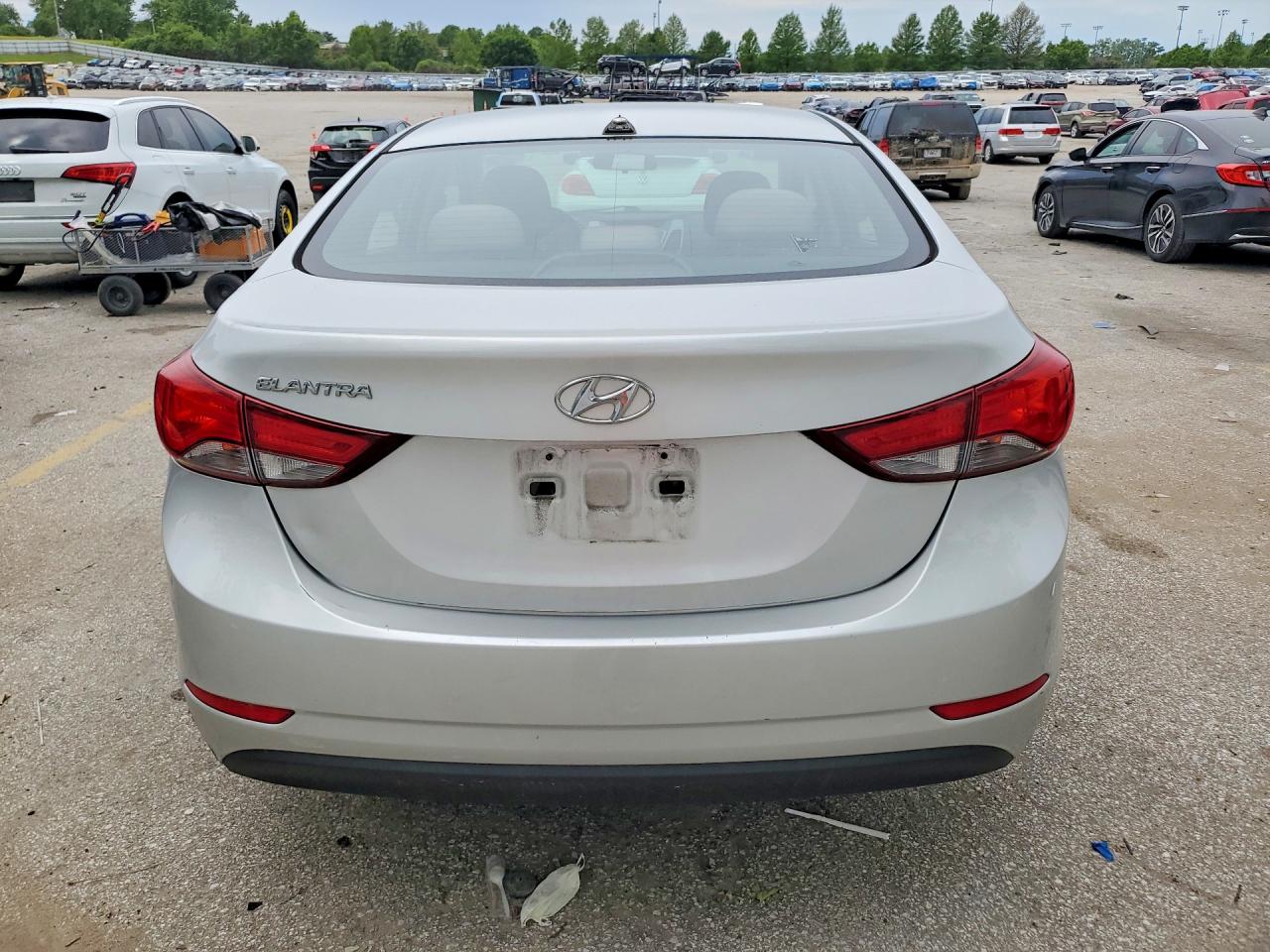 2016 HYUNDAI ELANTRA