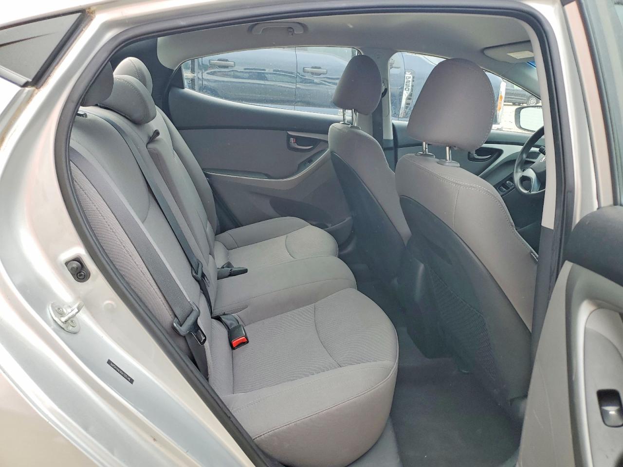 2016 HYUNDAI ELANTRA