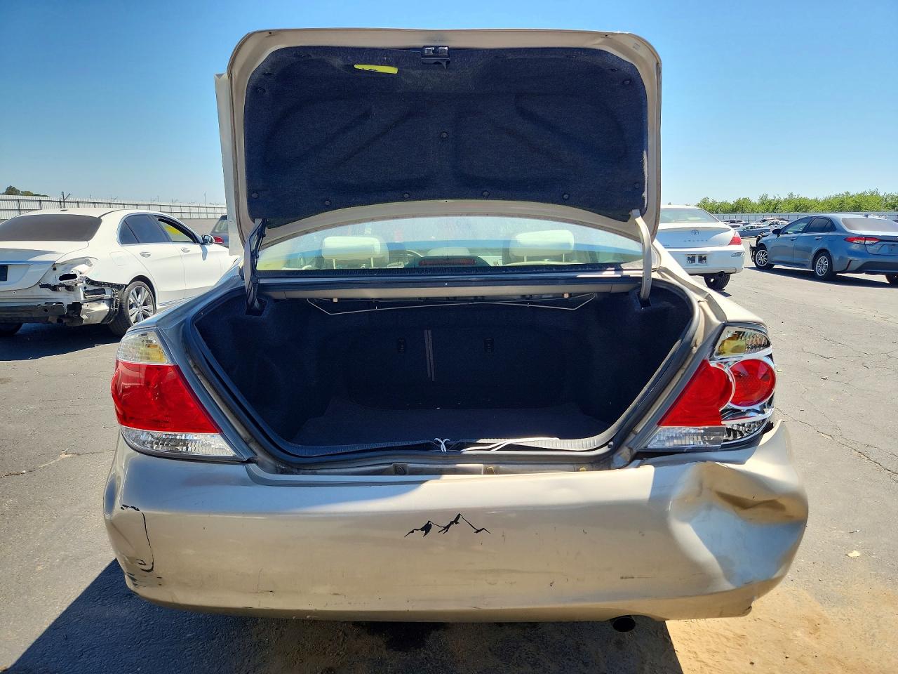2005 TOYOTA CAMRY
