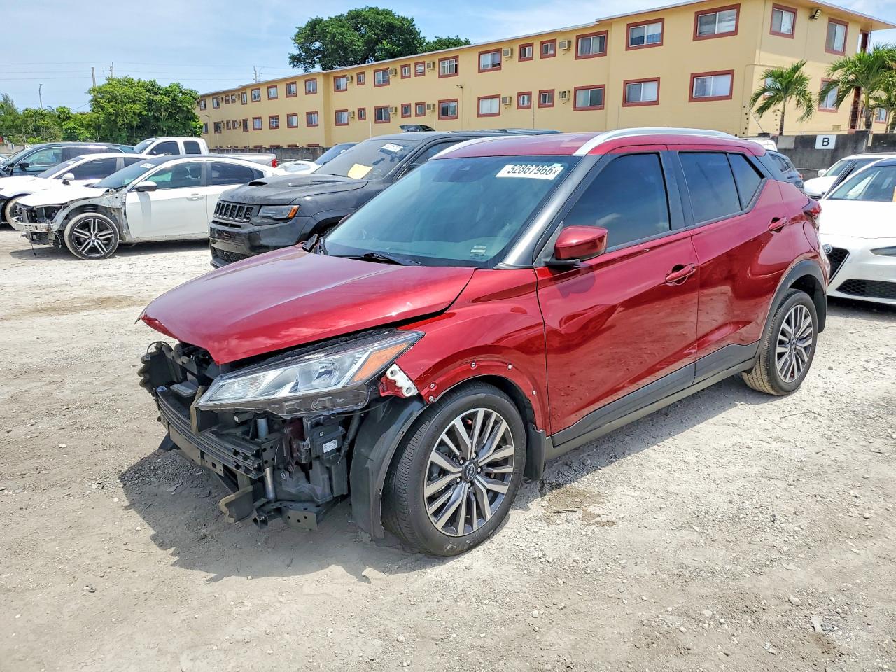 2022 NISSAN KICKS