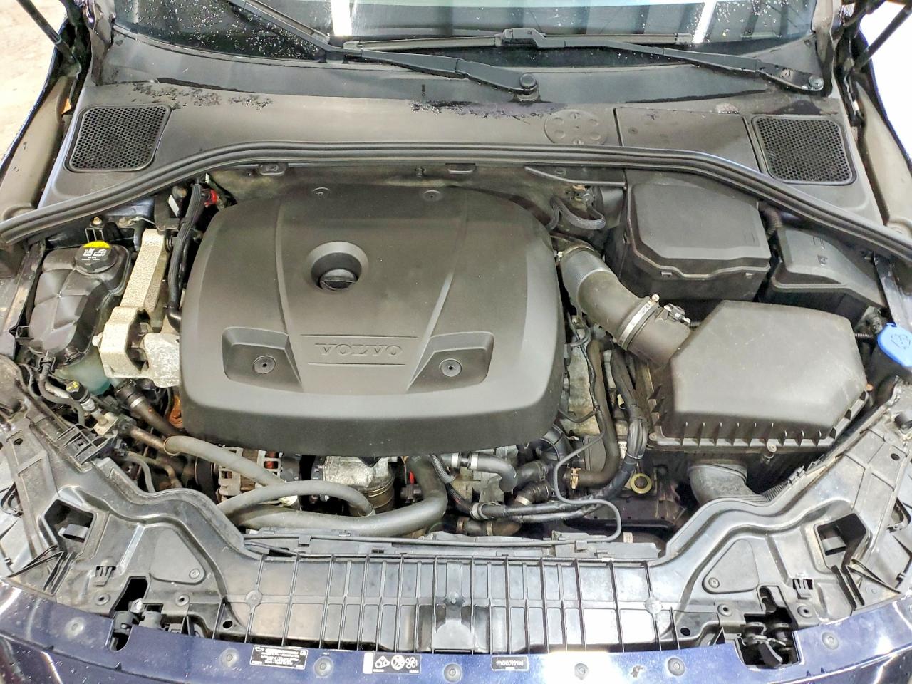 2016 VOLVO V60