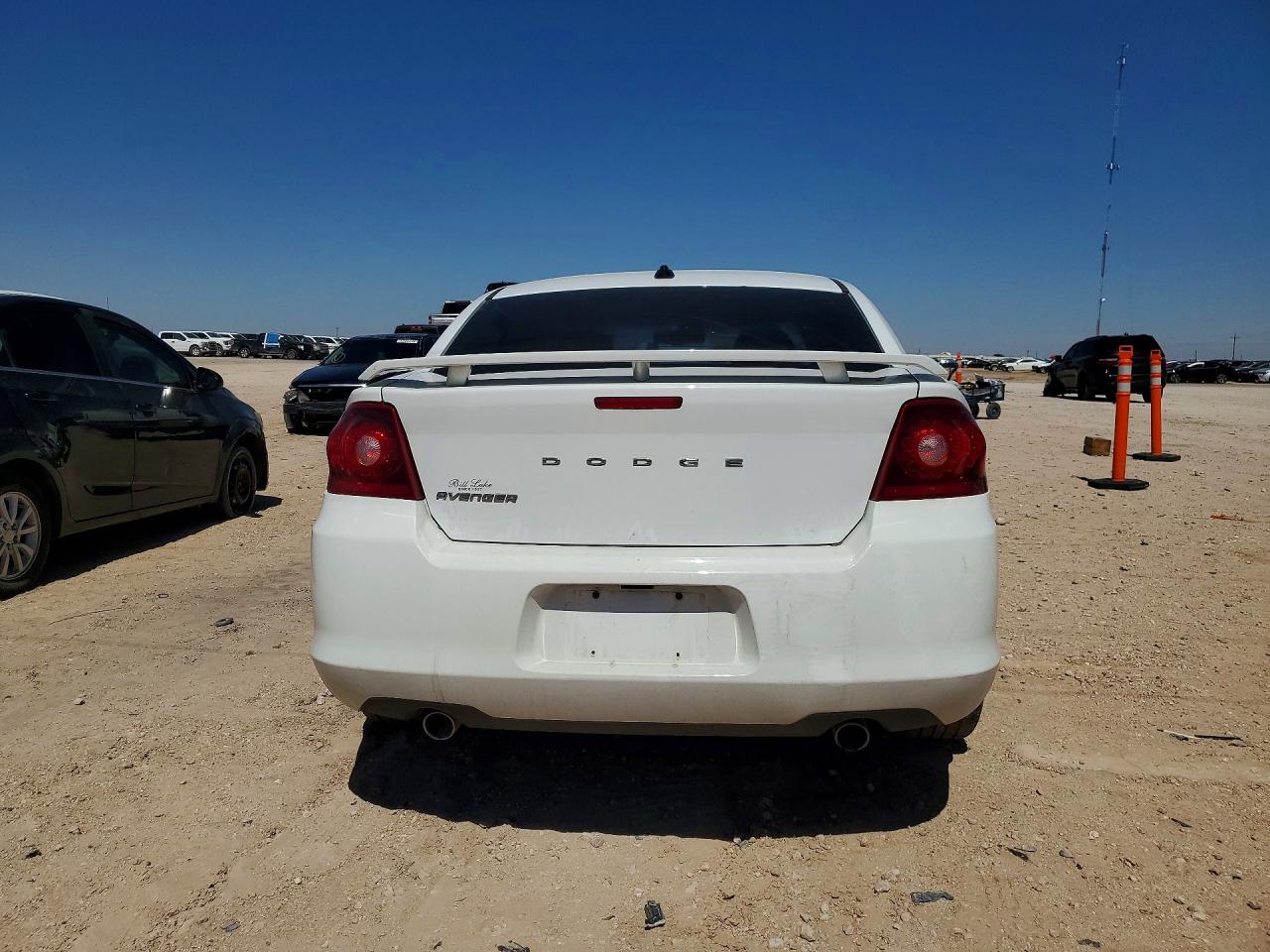 2014 DODGE AVENGER