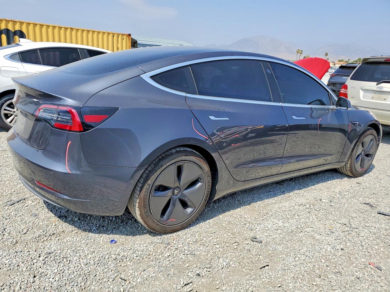 2018 TESLA MODEL 3