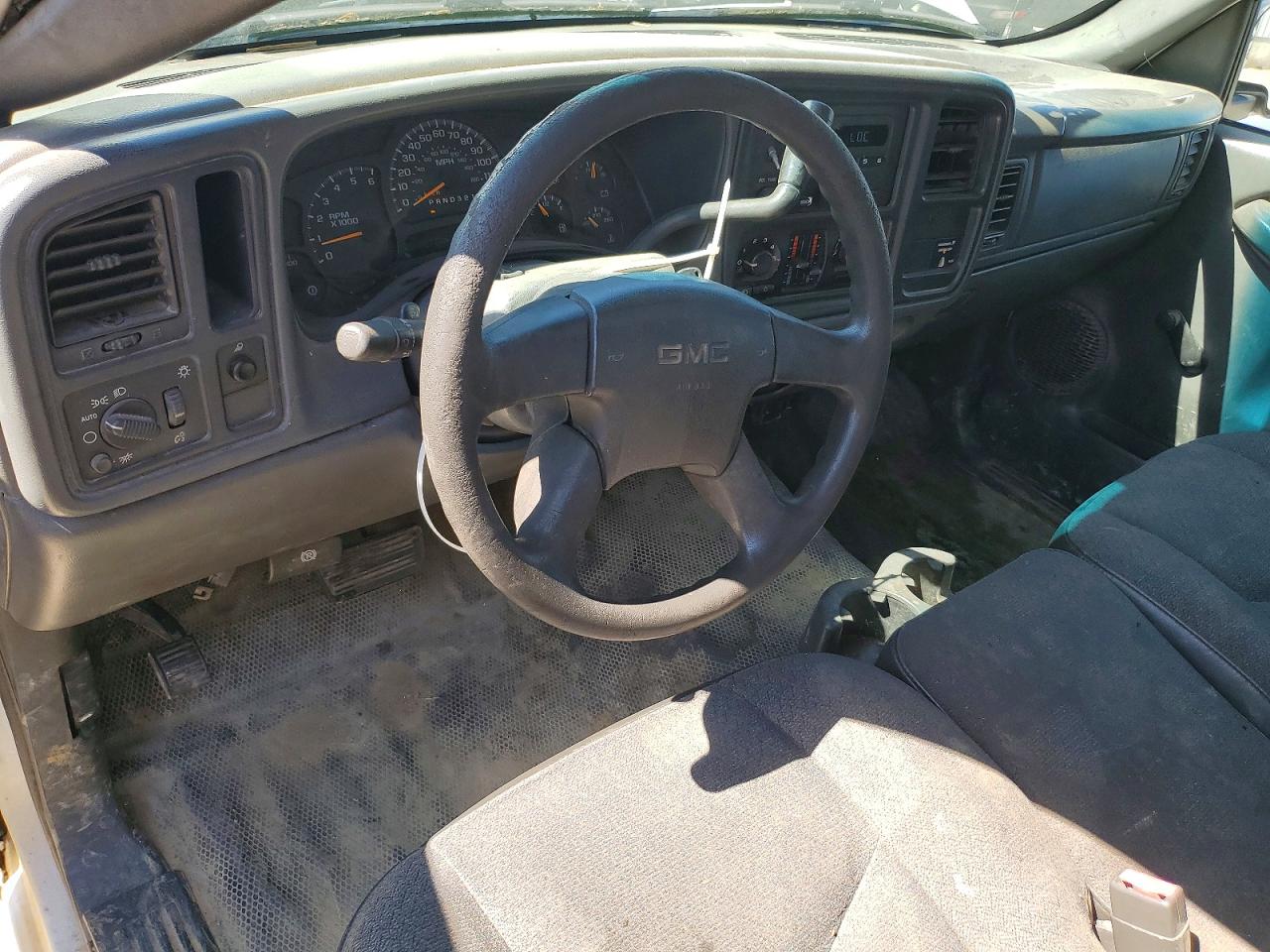 2006 GMC SIERRA