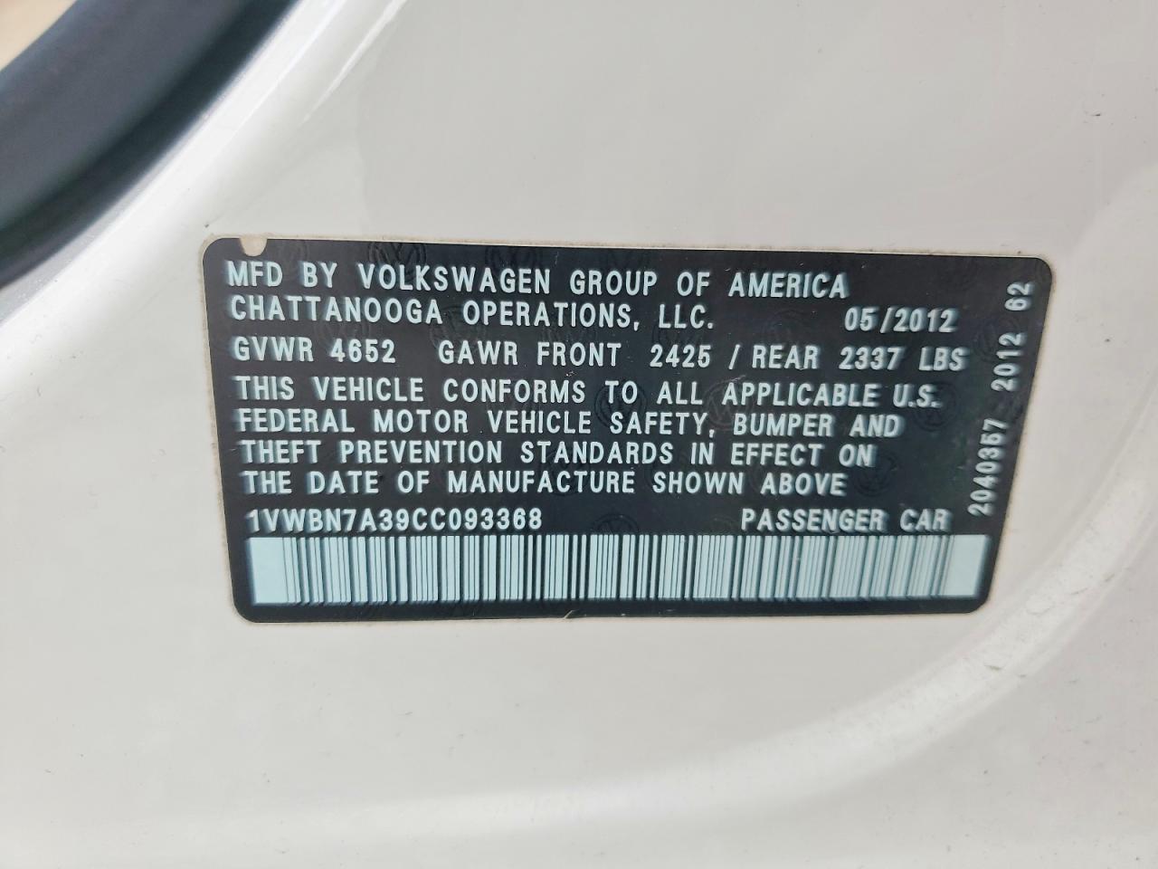 2012 VOLKSWAGEN PASSAT