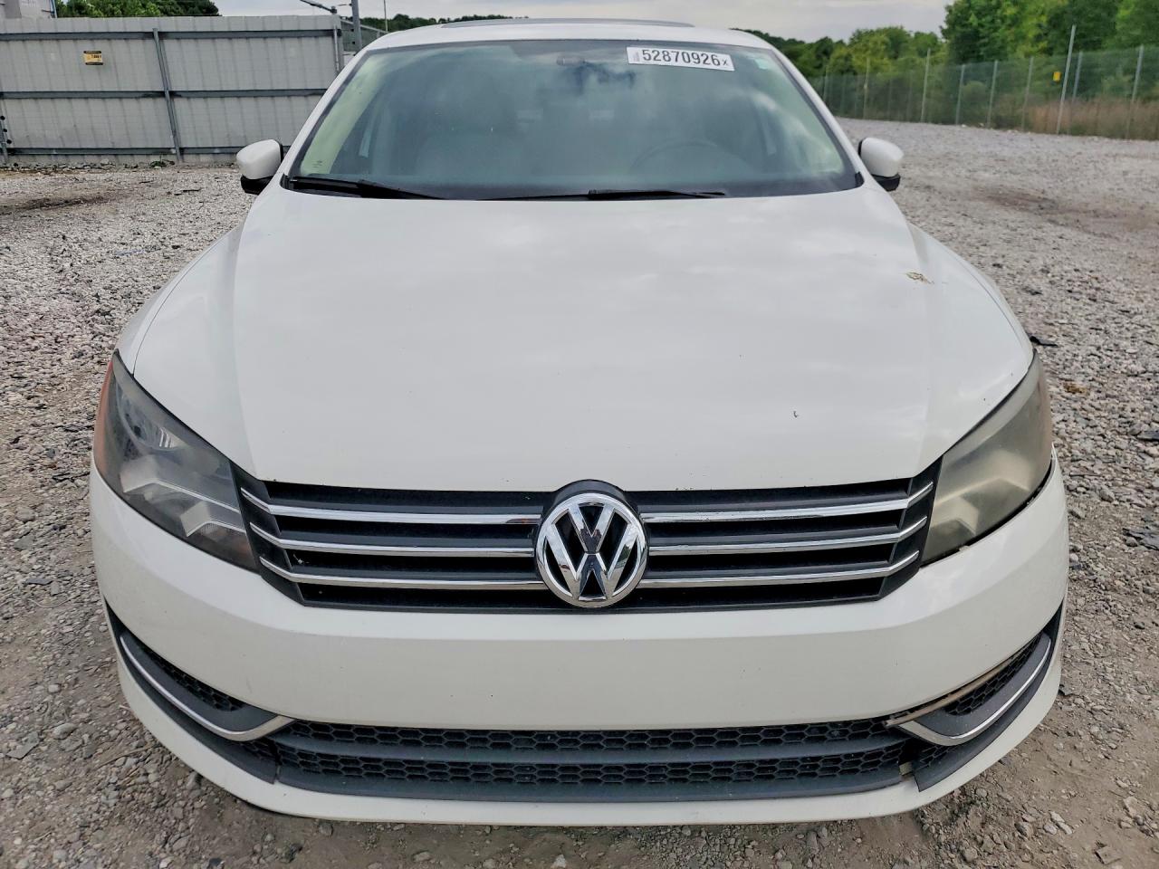 2012 VOLKSWAGEN PASSAT
