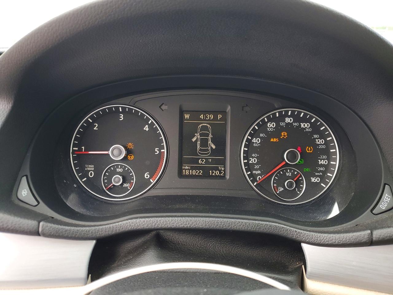 2012 VOLKSWAGEN PASSAT