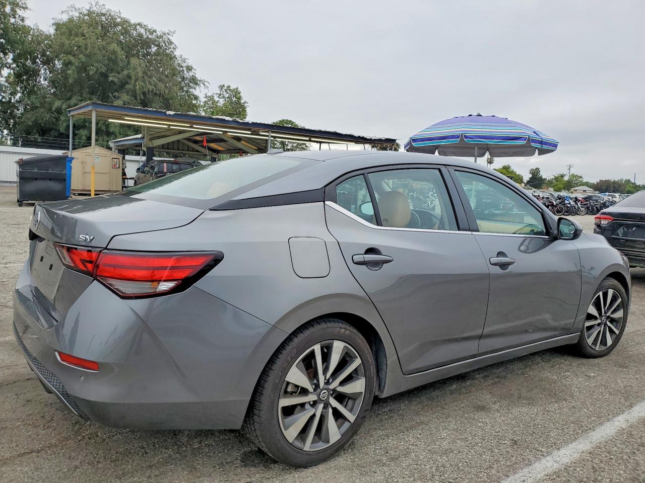2022 NISSAN SENTRA