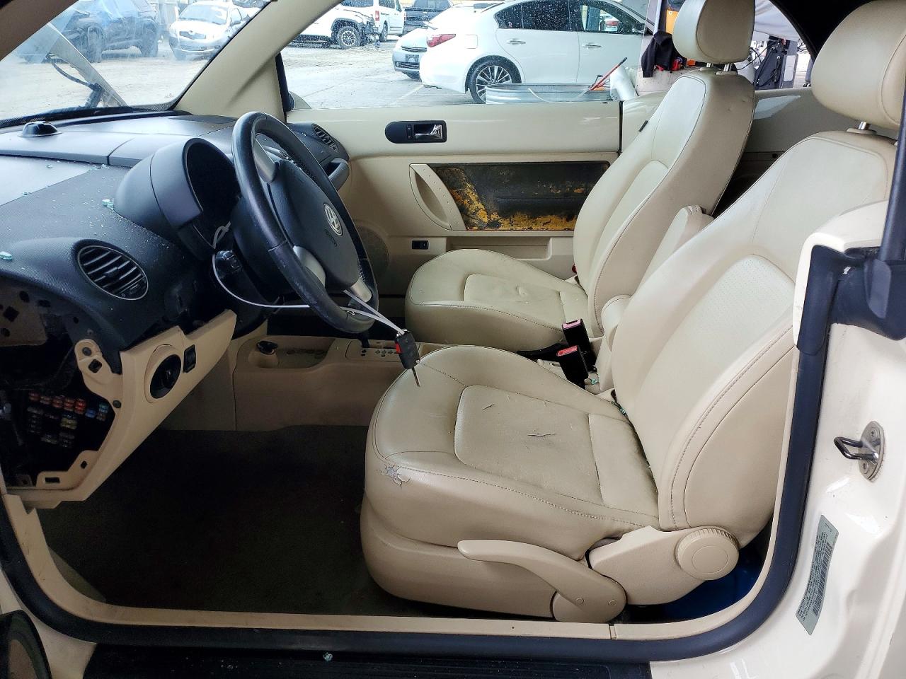 2008 VOLKSWAGEN BEETLE