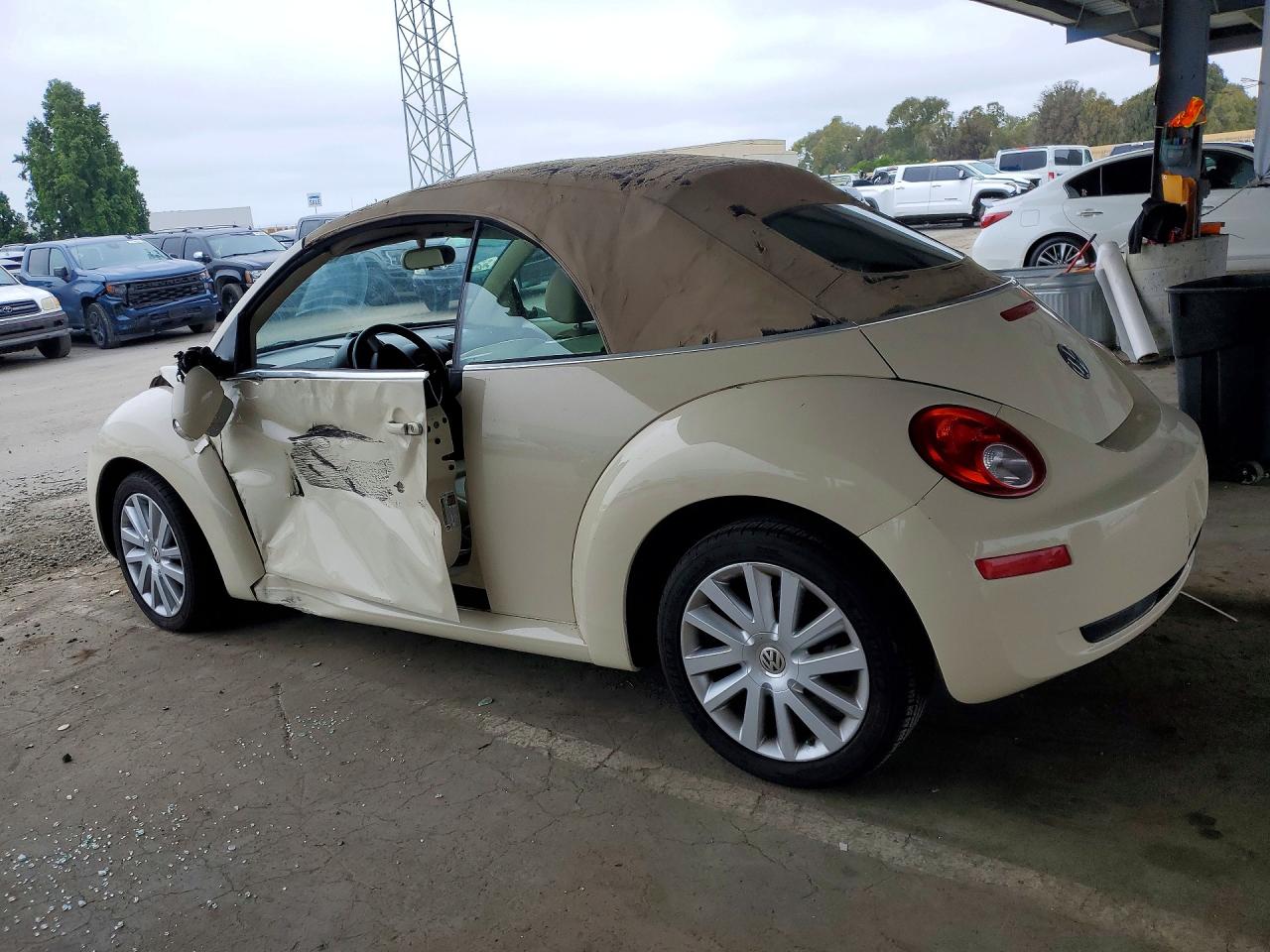 2008 VOLKSWAGEN BEETLE