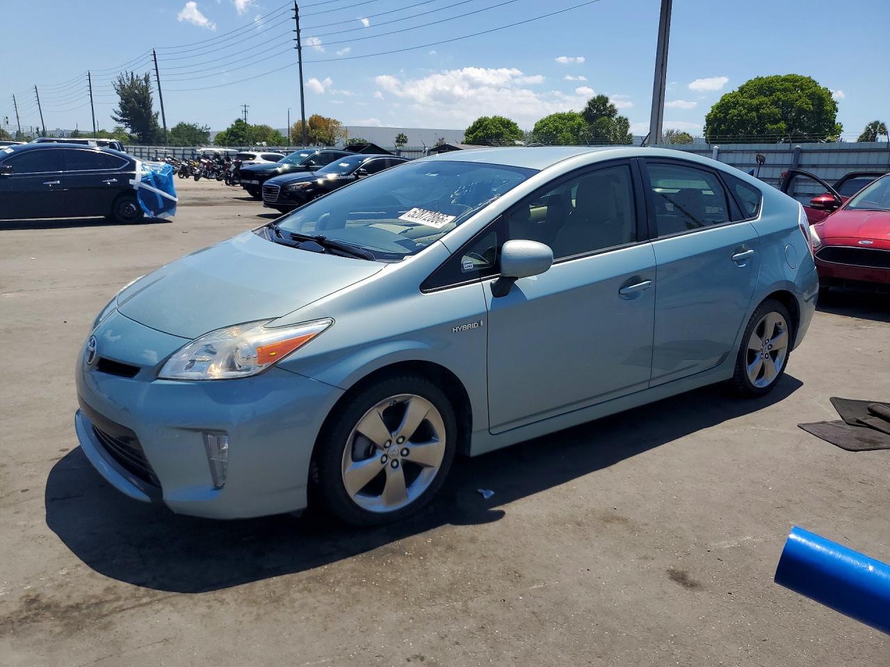2013 TOYOTA PRIUS