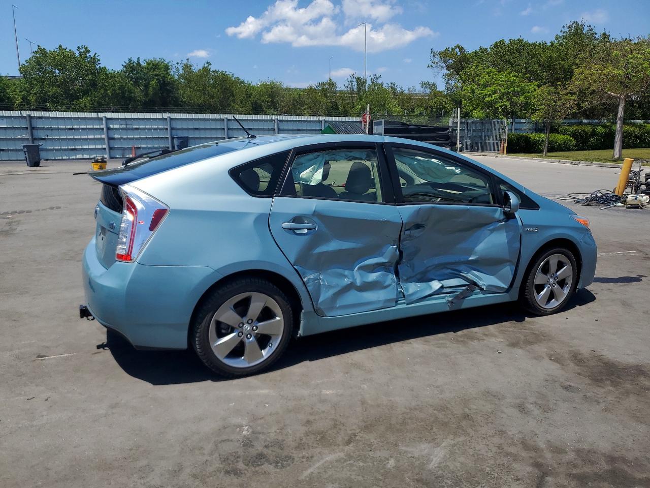 2013 TOYOTA PRIUS