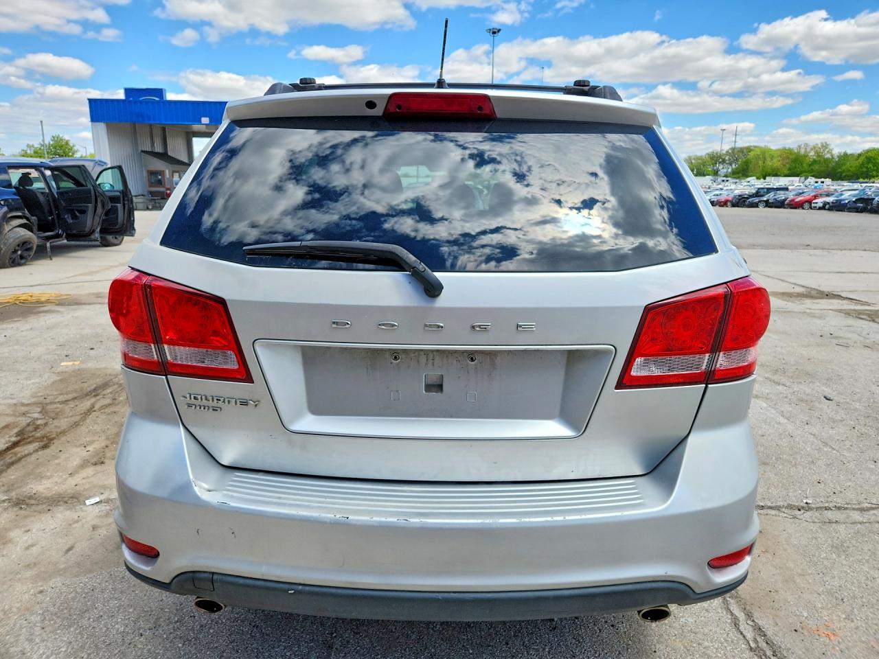 2011 DODGE JOURNEY