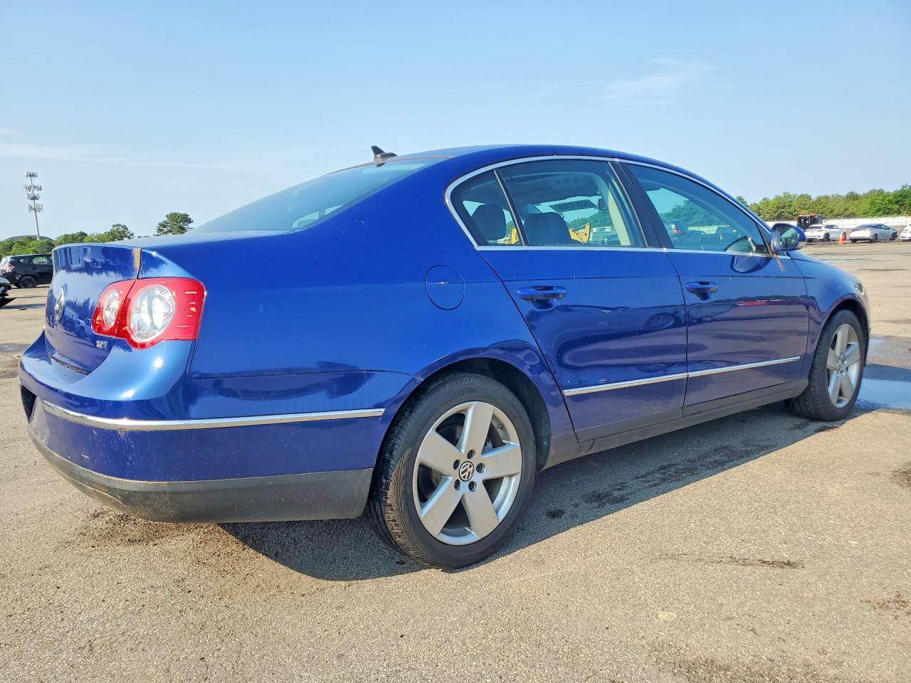 2009 VOLKSWAGEN PASSAT