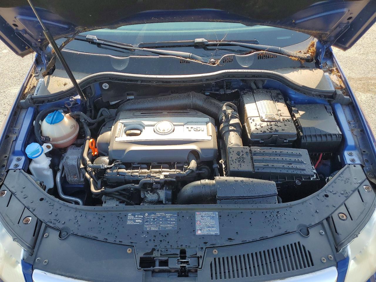 2009 VOLKSWAGEN PASSAT