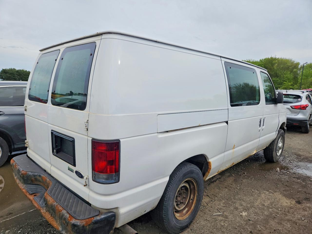2013 FORD ECONOLINE