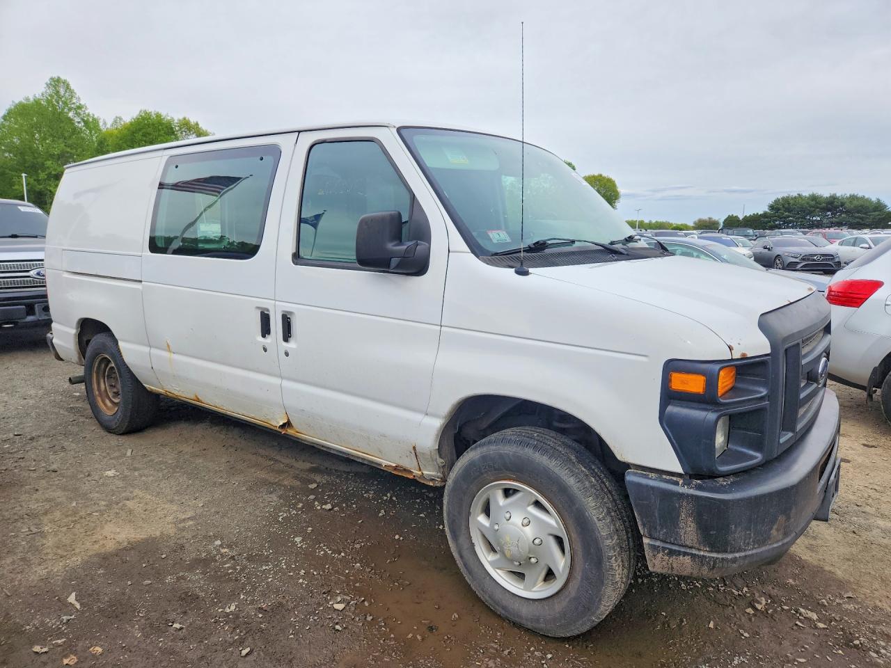 2013 FORD ECONOLINE