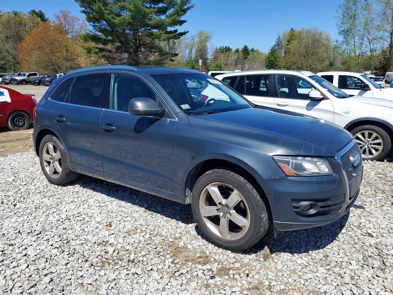 2011 AUDI Q5