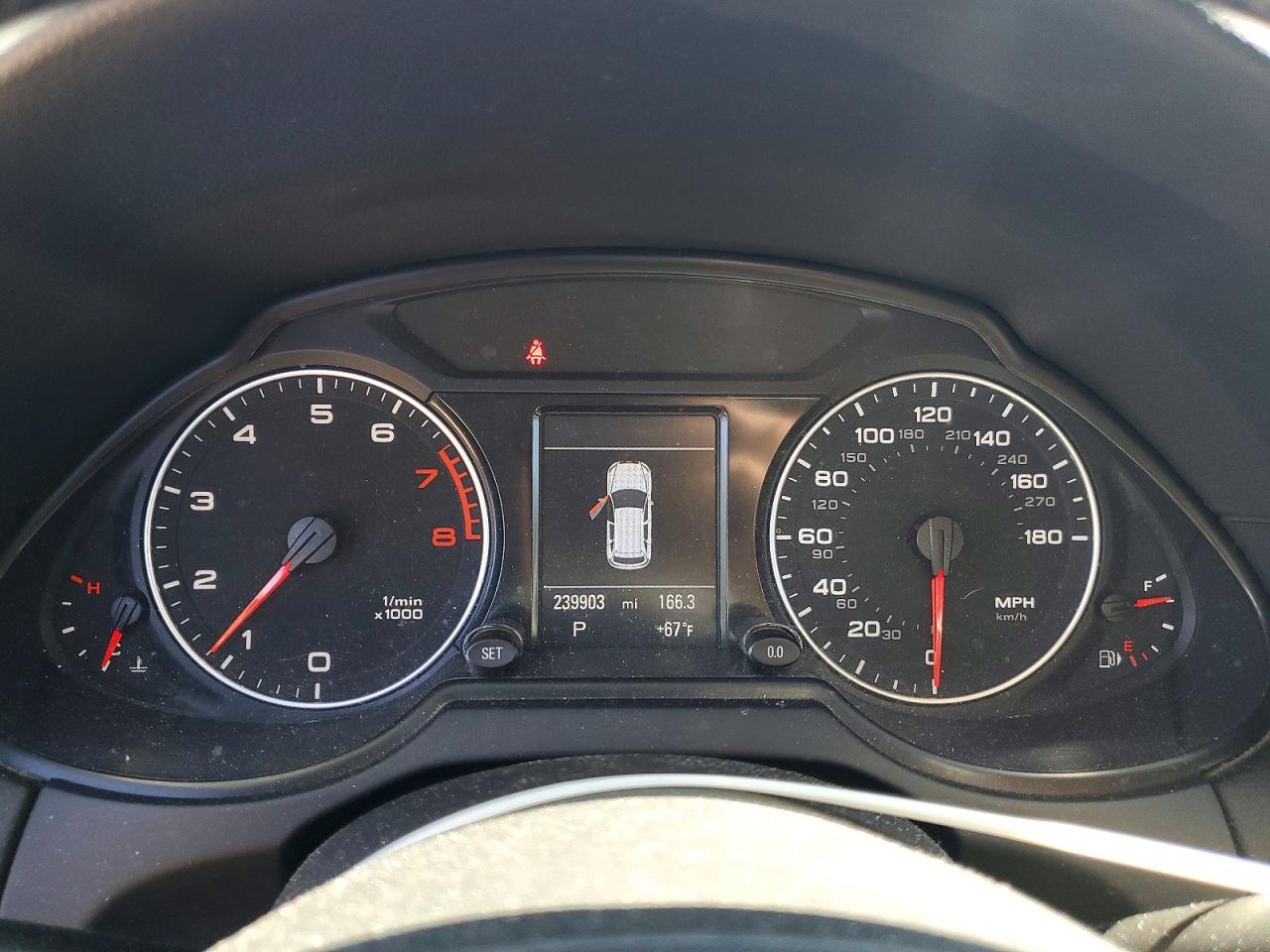 2011 AUDI Q5