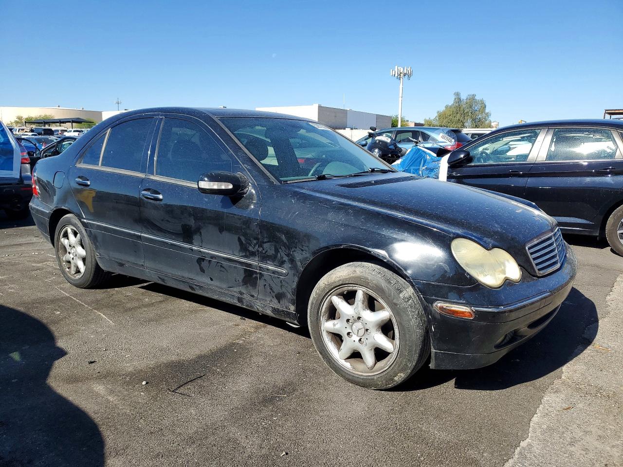 2002 MERCEDES-BENZ C 240