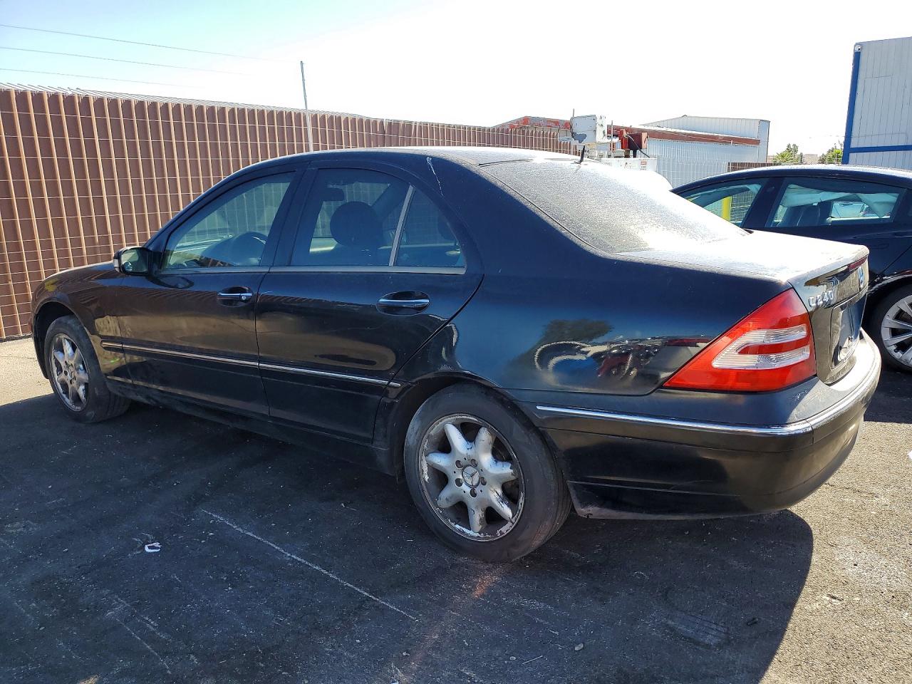 2002 MERCEDES-BENZ C 240