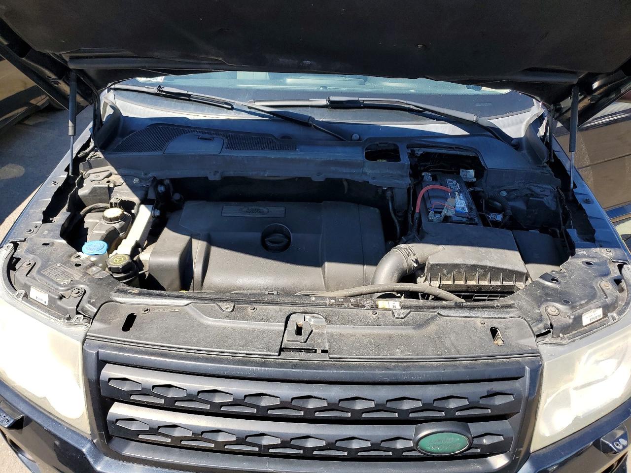 2011 LAND ROVER LR2